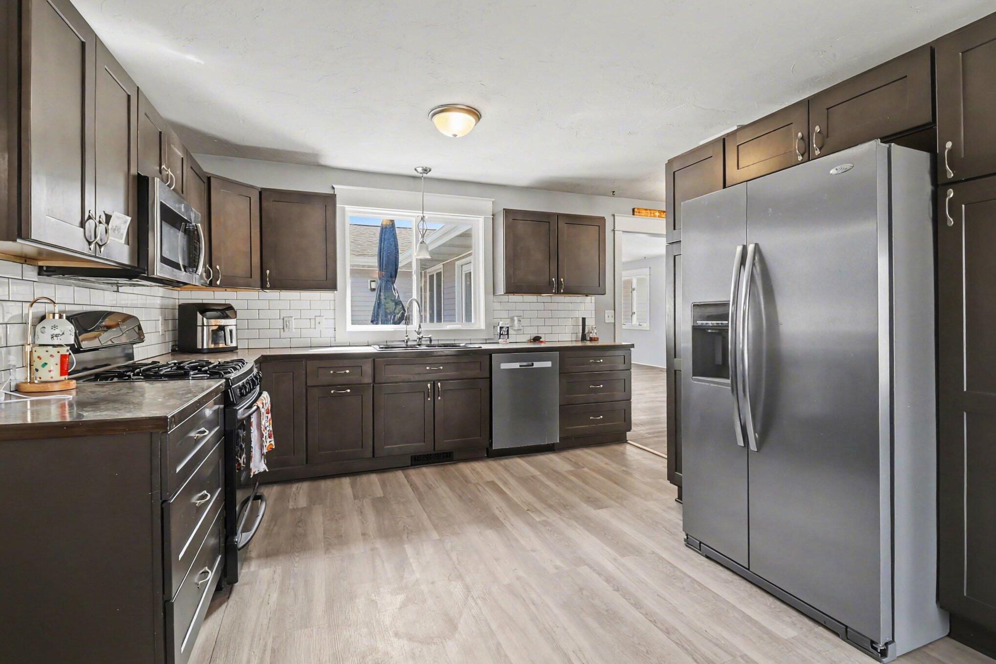 4580 Staple Road Muskegon, MI 49445 - Photo 10 of 33 010_file_6194