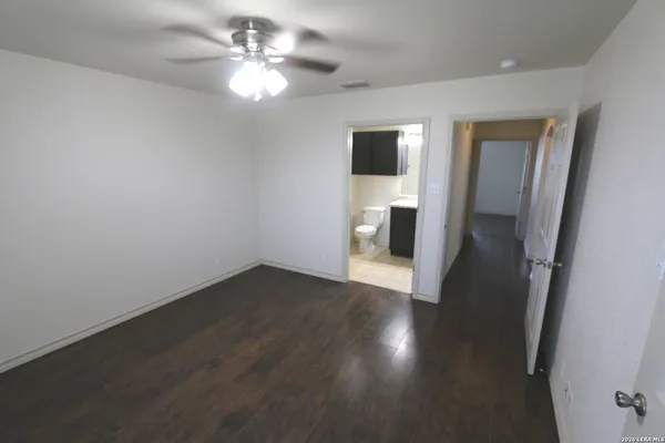 $1,500 | 16020 Us Highway 87 W, Unit A1, Adkins, TX 78101