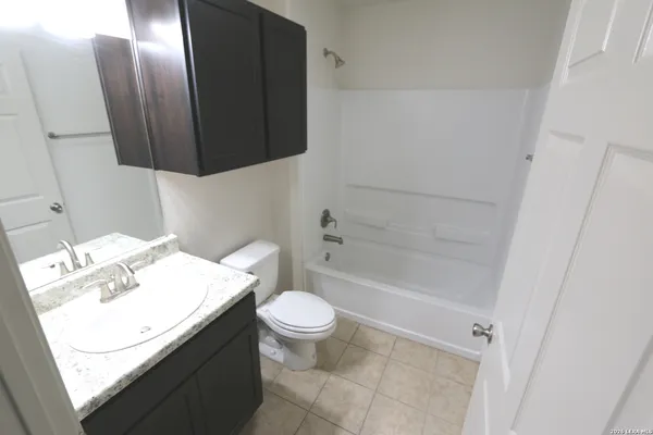 $1,500 | 16020 Us Highway 87 W, Unit A1, Adkins, TX 78101