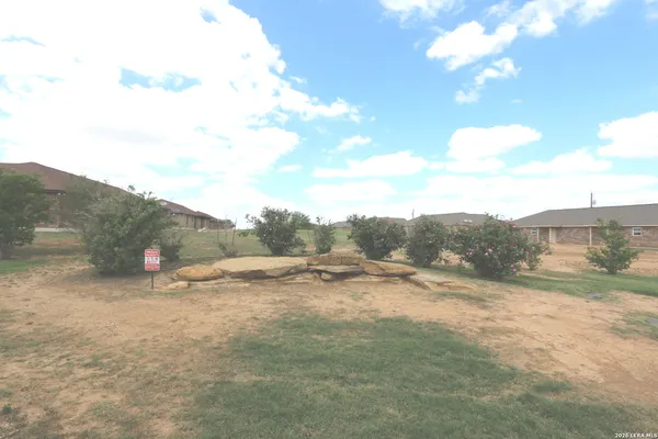 $1,500 | 16020 Us Highway 87 W, Unit A1, Adkins, TX 78101