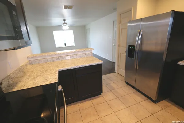 $1,500 | 16020 Us Highway 87 W, Unit A1, Adkins, TX 78101