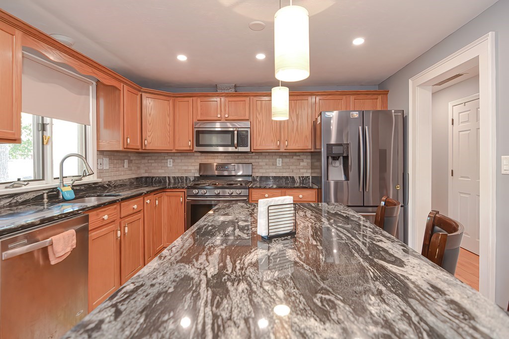 62 Rockefeller Street Randolph, MA 02368 - Photo 11 of 38 Gallery Image 11