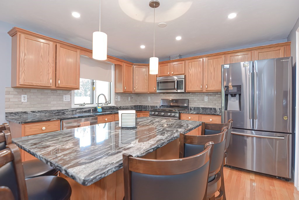 62 Rockefeller Street Randolph, MA 02368 - Photo 14 of 38 Gallery Image 14