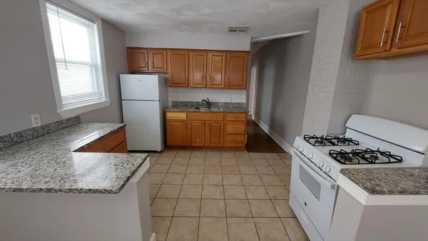 $3,600 | 41 Armandine Street, Unit 3, Boston, MA 02124