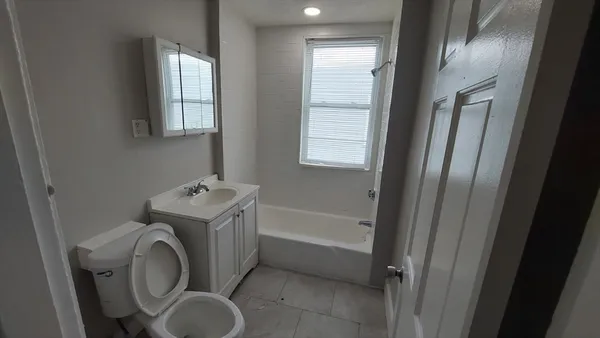 $3,600 | 41 Armandine Street, Unit 3, Boston, MA 02124