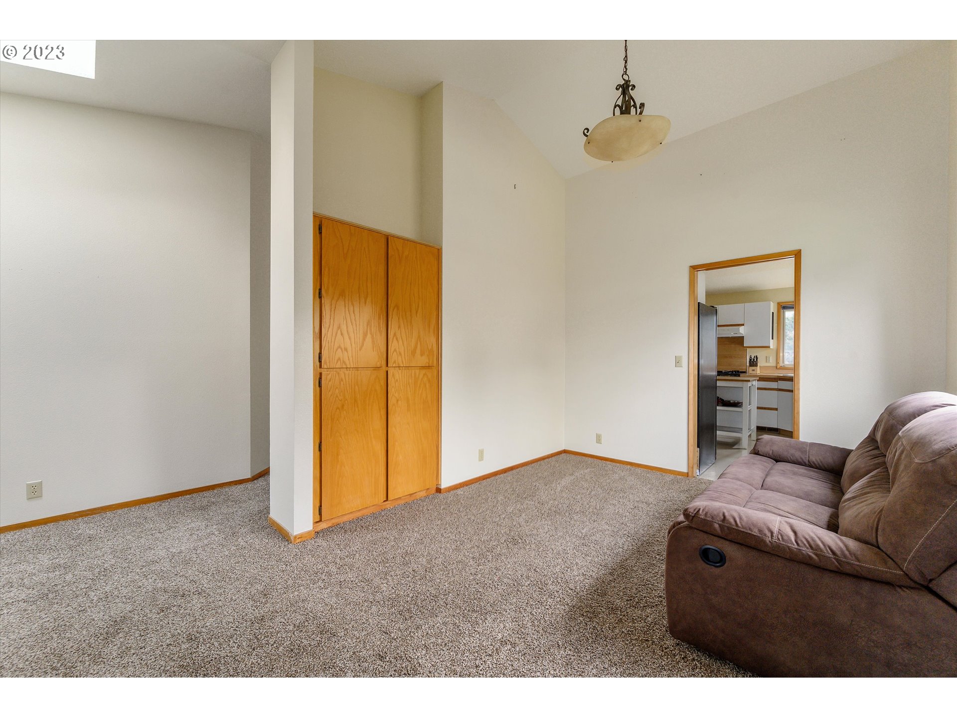 1811 D Street Forest Grove, OR 97116 - Photo 19 of 34 a living room with furniture and a table