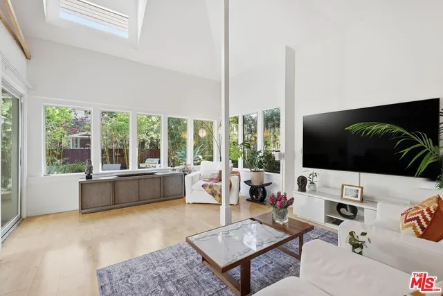 $2,675,000 | 43 Dudley Avenue, Venice, CA 90291