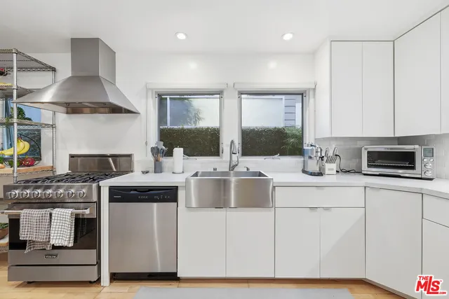 $2,675,000 | 43 Dudley Avenue, Venice, CA 90291