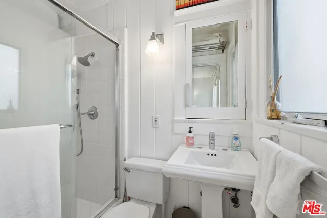 $2,675,000 | 43 Dudley Avenue, Venice, CA 90291