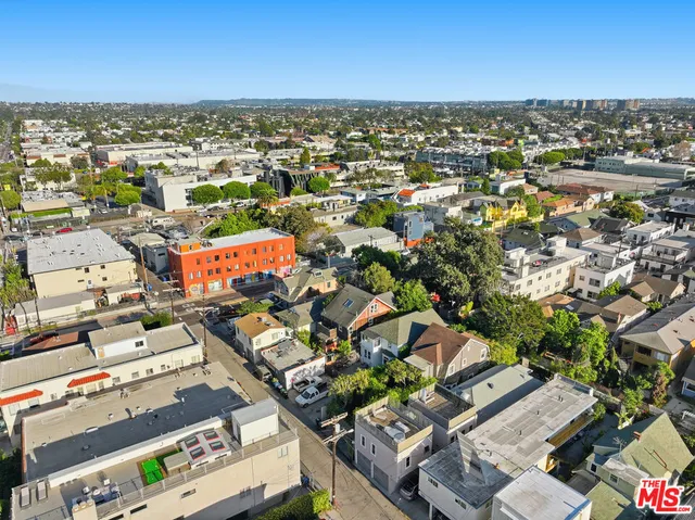 $2,675,000 | 43 Dudley Avenue, Venice, CA 90291