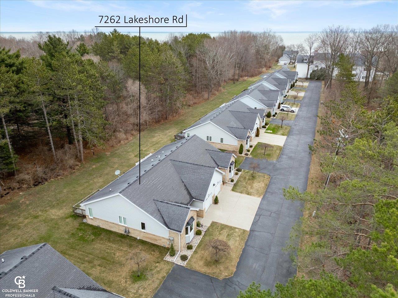 7262 Lakeshore Road Lakeport, MI 48059 - Photo 33 of 55