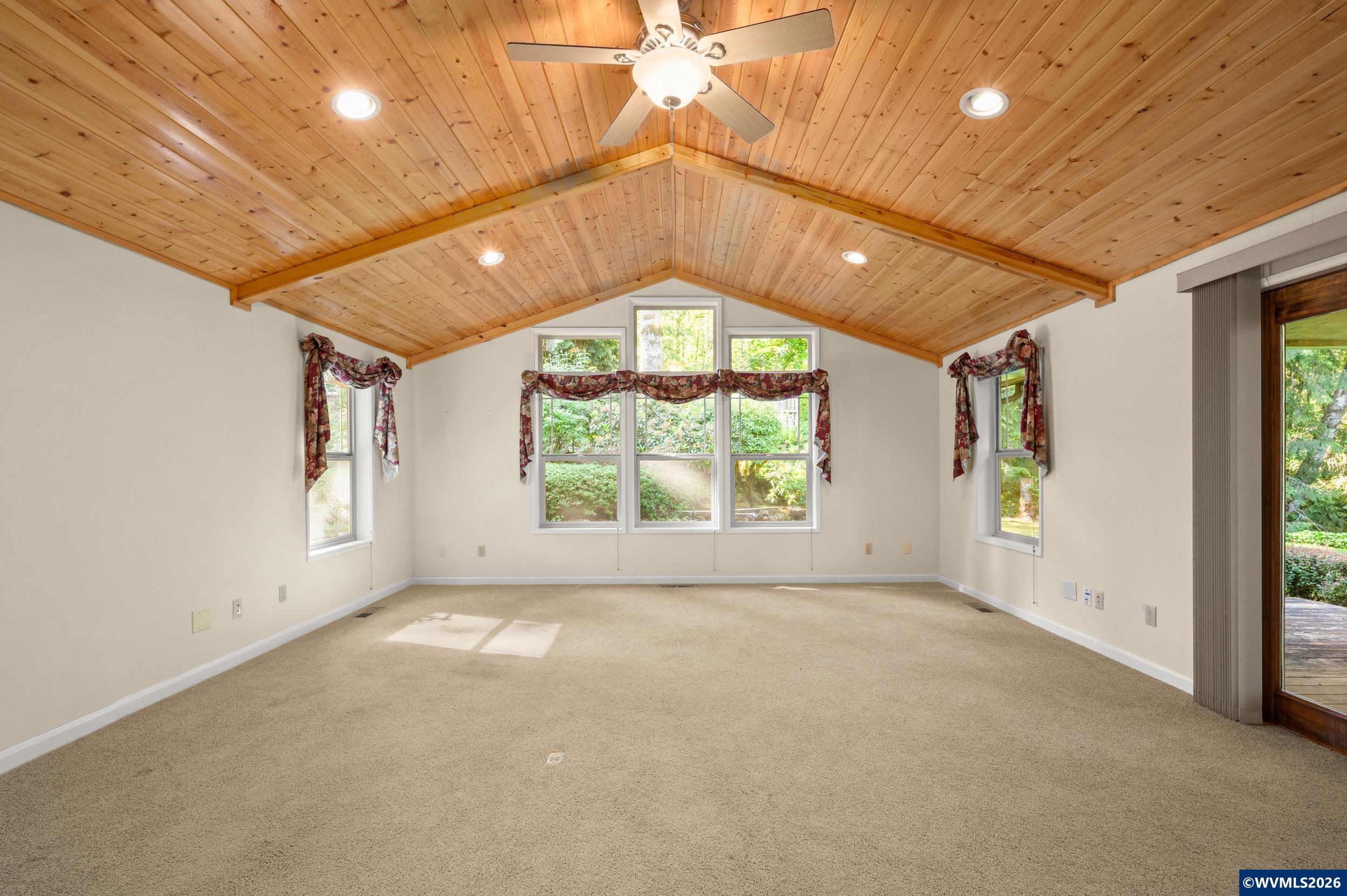 41886 Deerhorn Road Springfield, OR 97478 - Photo 18 of 49