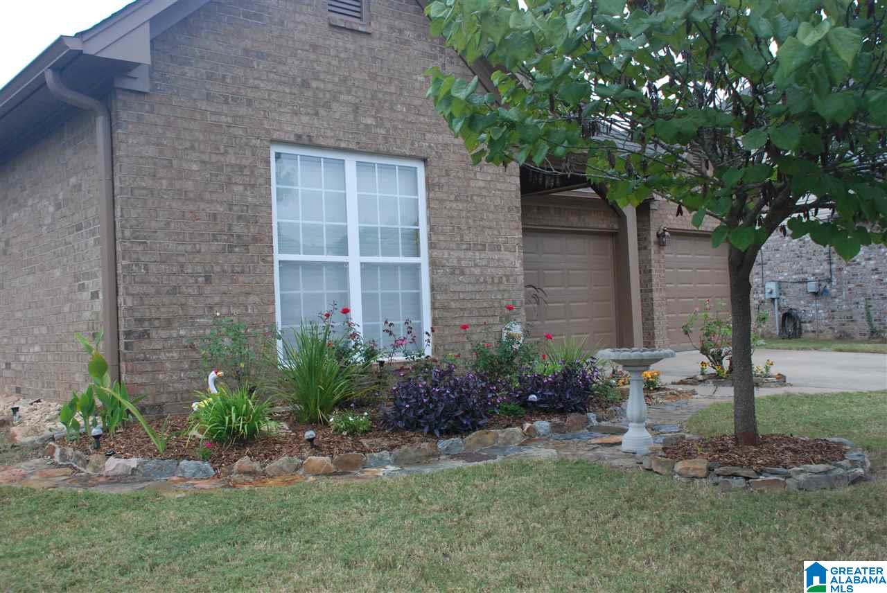 265 Creekside Lane Pelham, AL 35124 - Photo 3 of 35