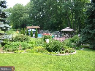 925 Parestis Road Barto, PA 19504 - Photo 1 of 6 Gallery Image 1