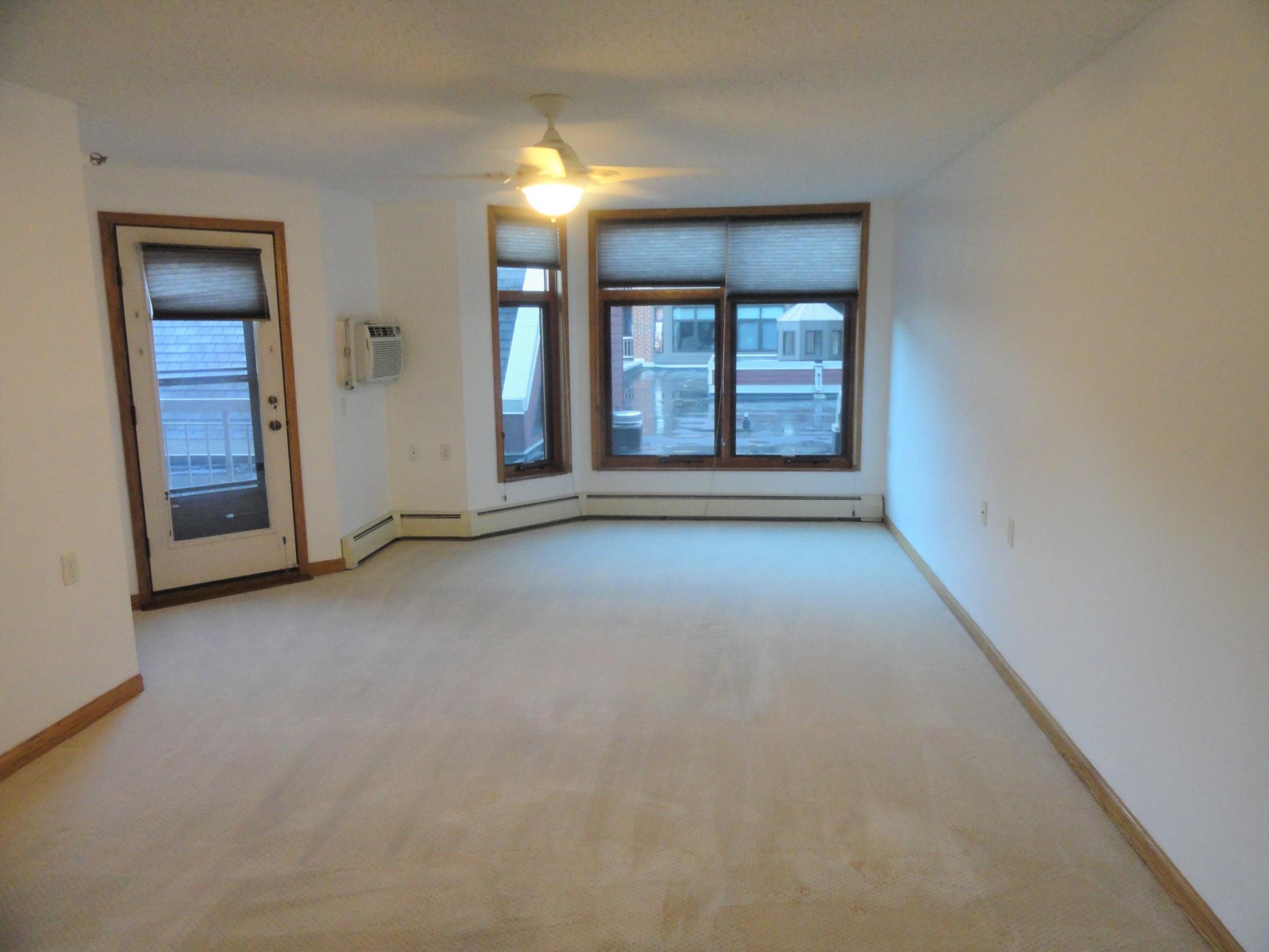 500 County B Road West, Unit 111 Roseville, MN 55113 - Photo 3 of 24 Gallery Image 3