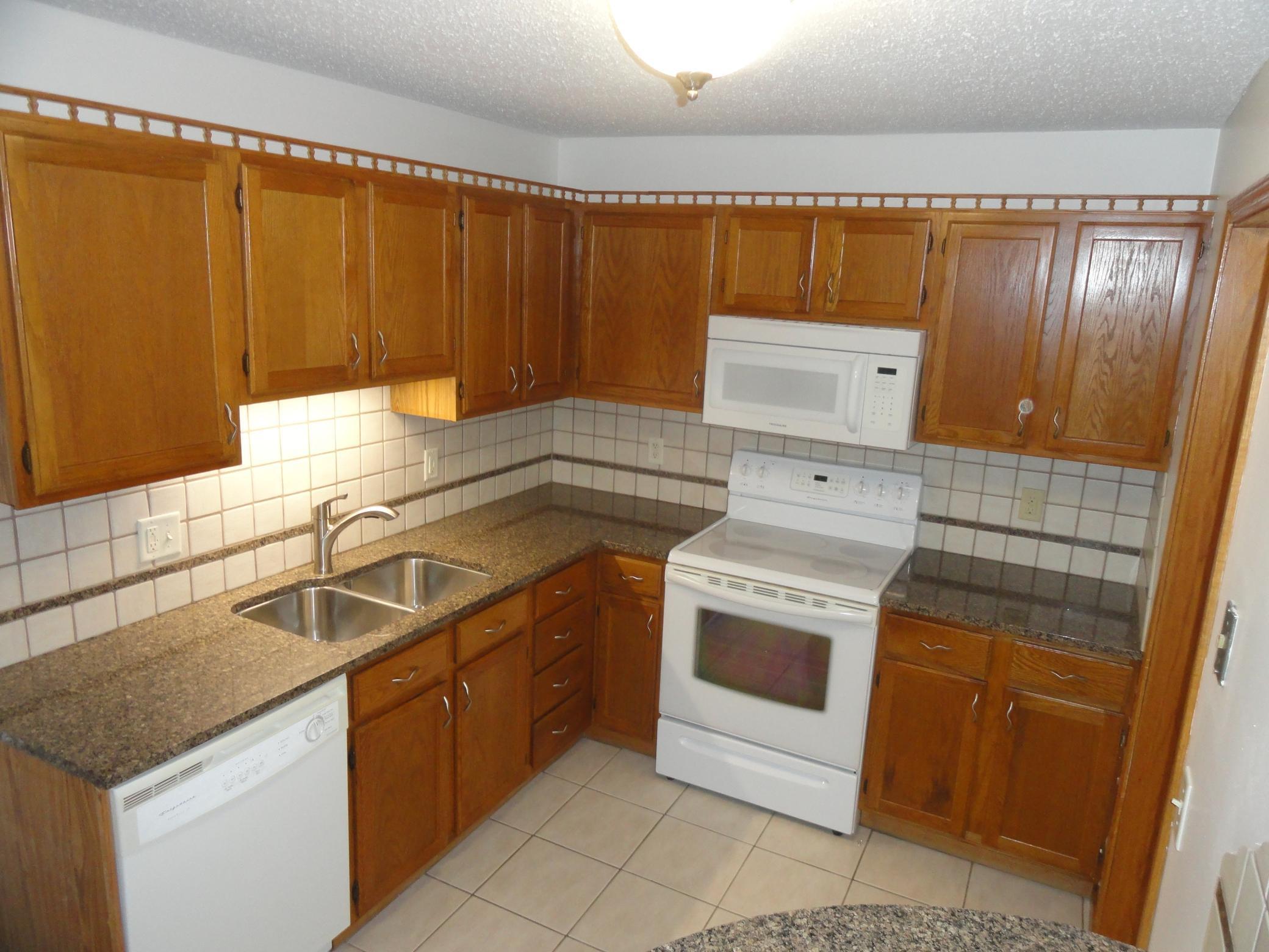 500 County B Road West, Unit 111 Roseville, MN 55113 - Photo 4 of 24 Gallery Image 4