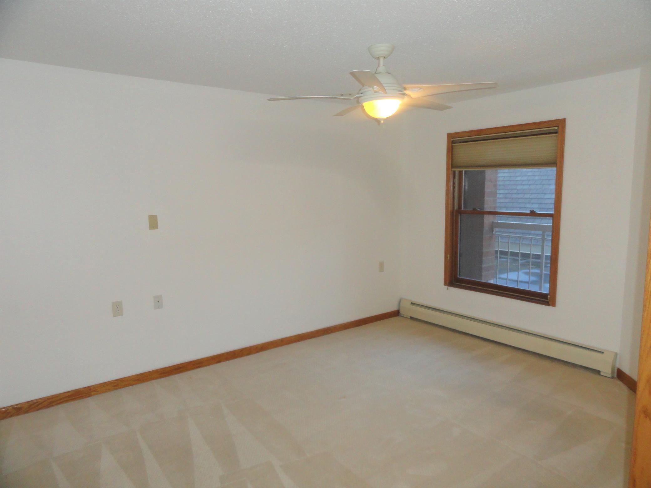 500 County B Road West, Unit 111 Roseville, MN 55113 - Photo 6 of 24 Gallery Image 6