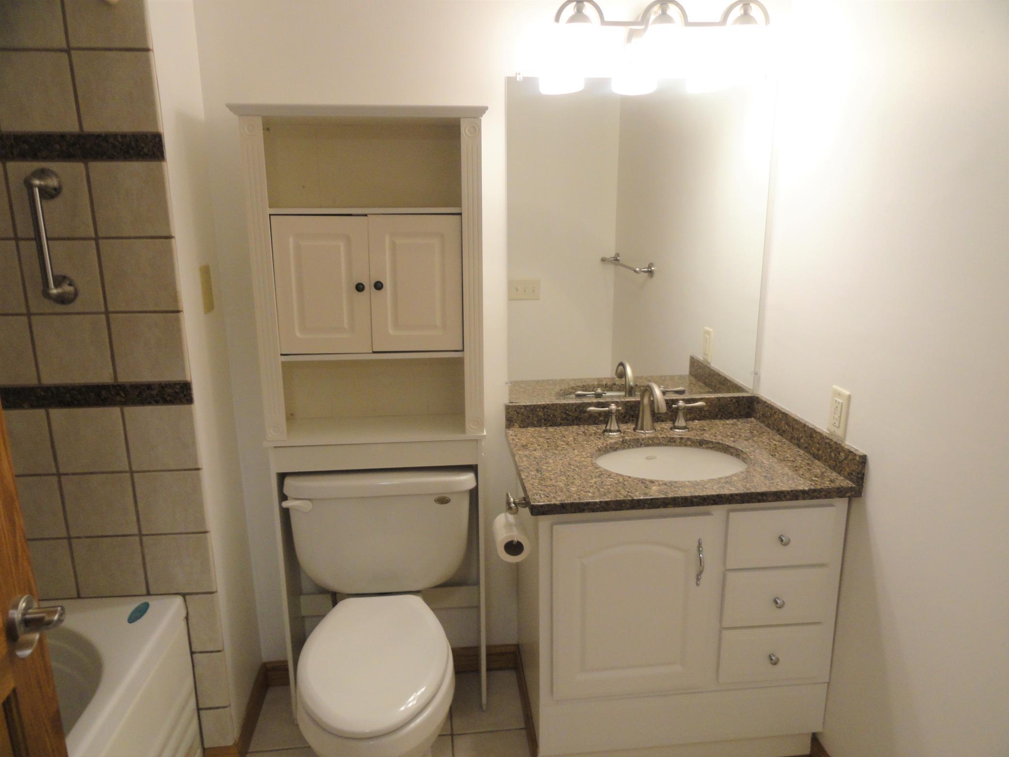 500 County B Road West, Unit 111 Roseville, MN 55113 - Photo 8 of 24 Gallery Image 8