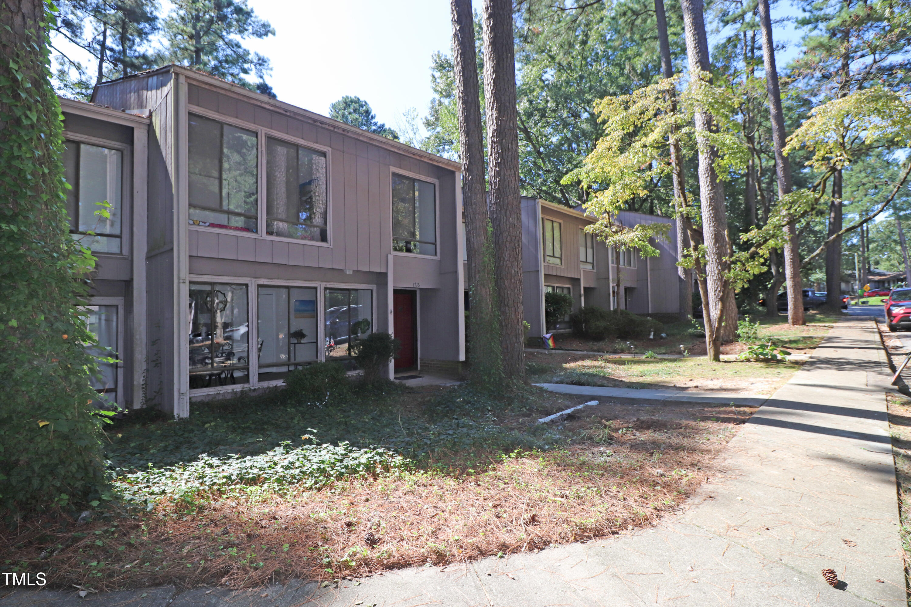 1716 Quail Ridge Road Raleigh, NC 27609 - Photo 2 of 39 IMG_9991e