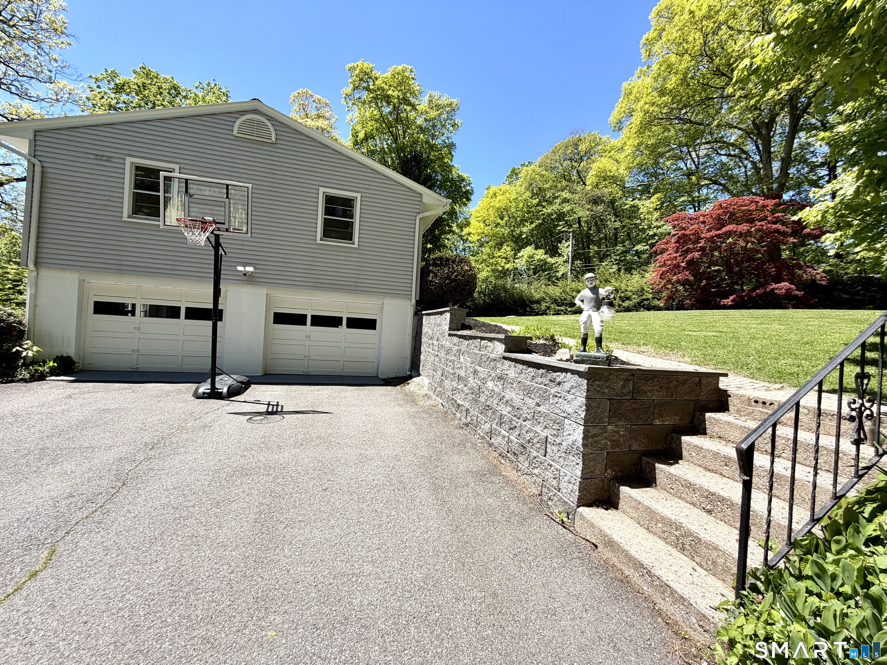 137 Florida Hill Road Ridgefield, CT 06877 - Photo 6 of 33