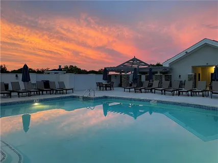 $900,000 | 850 Piedmont Avenue Northeast, Unit 3318, Atlanta, GA 30308