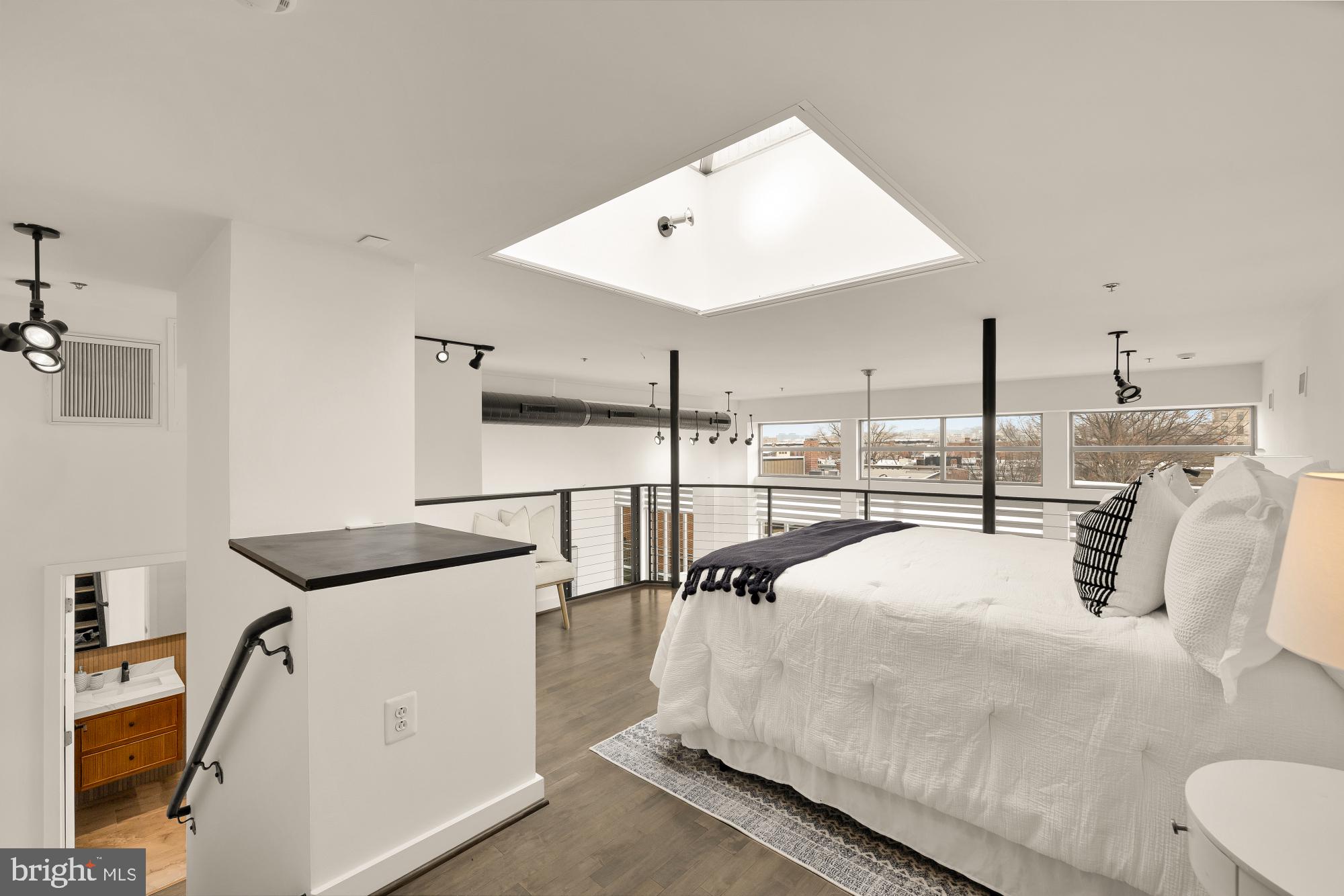 1401 Church Street Northwest, Unit 507 Washington, DC 20005 - Photo 18 of 37