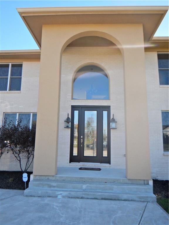 8525 Stones Ferry Road Indianapolis, IN 46278 - Photo 2 of 22 Gallery Image 2