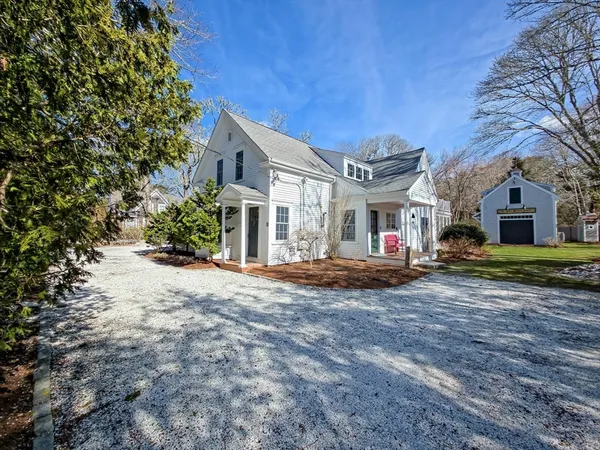 $1,900,000 | 552 Main Street, Barnstable, MA 02635