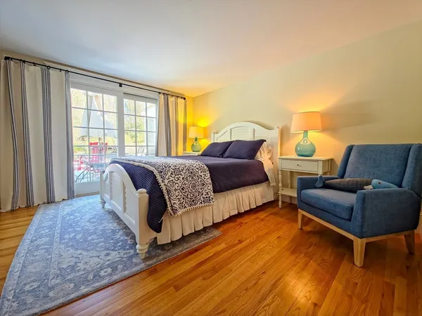 $1,900,000 | 552 Main Street, Barnstable, MA 02635