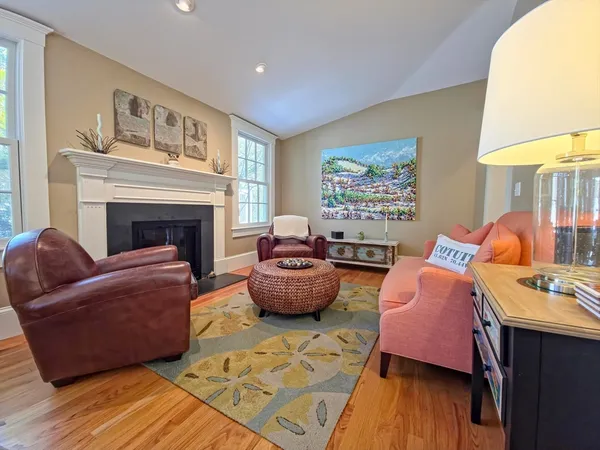 $1,900,000 | 552 Main Street, Barnstable, MA 02635
