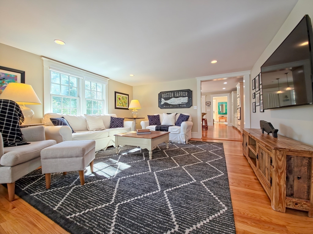 552 Main Street Barnstable, MA 02635 - Photo 18 of 42
