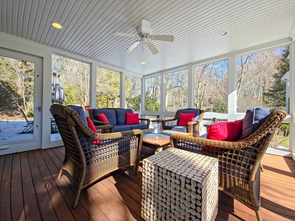 552 Main Street Barnstable, MA 02635 - Photo 19 of 42