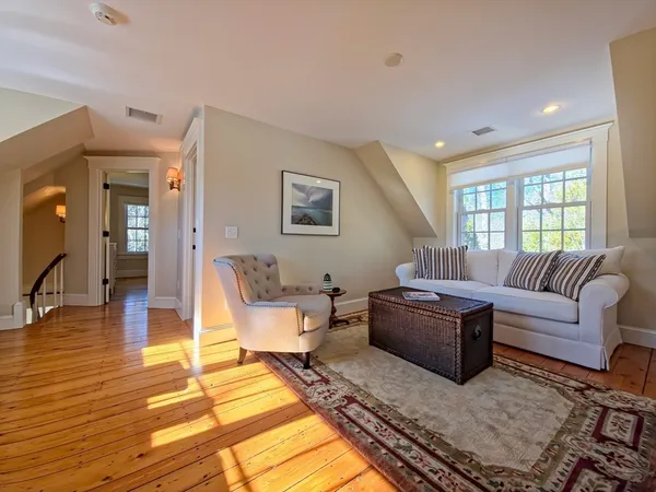 $1,900,000 | 552 Main Street, Barnstable, MA 02635