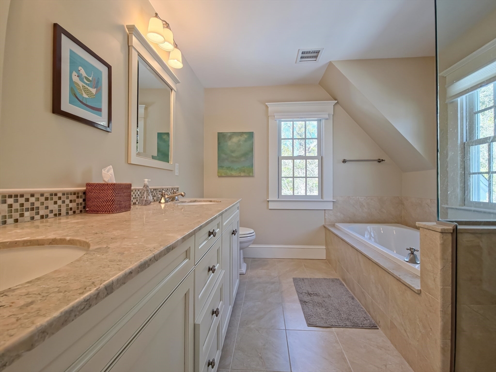 552 Main Street Barnstable, MA 02635 - Photo 26 of 42