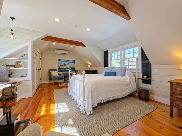 $1,900,000 | 552 Main Street, Barnstable, MA 02635