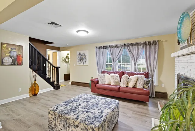 $314,925 | 41 Chestnut Drive, Windsor, CT 06095