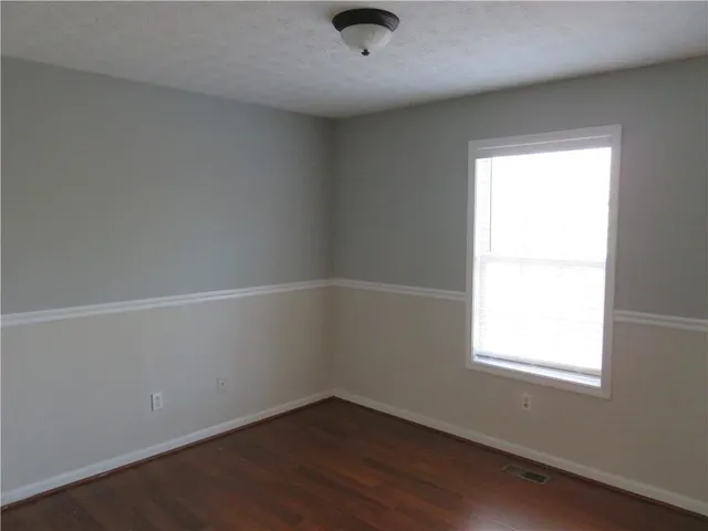 $1,950 | 204 Twin Pines Court, Dallas, GA 30132