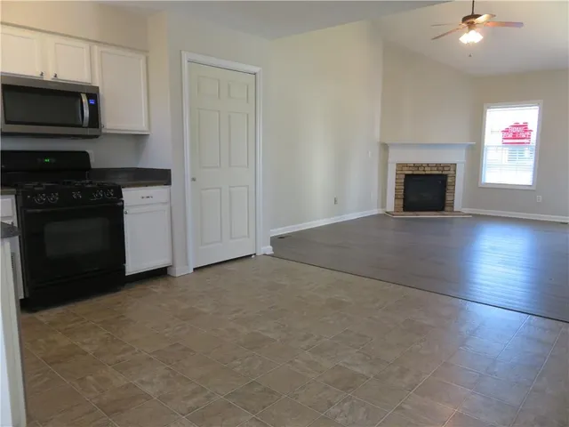 $1,950 | 204 Twin Pines Court, Dallas, GA 30132