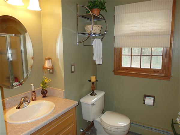 7 Newcastle Road Ashland, MA 01721 - Photo 20 of 27 Gallery Image 20