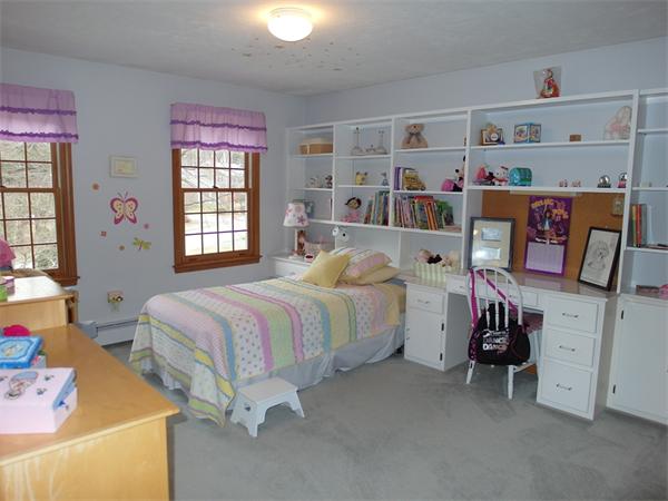 7 Newcastle Road Ashland, MA 01721 - Photo 22 of 27 Gallery Image 22