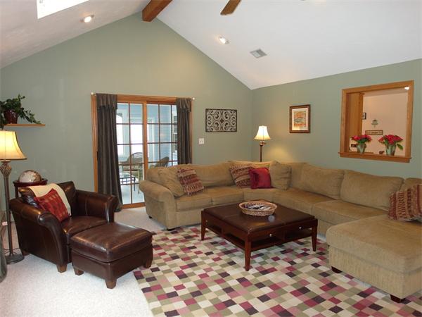 7 Newcastle Road Ashland, MA 01721 - Photo 6 of 27 Gallery Image 6