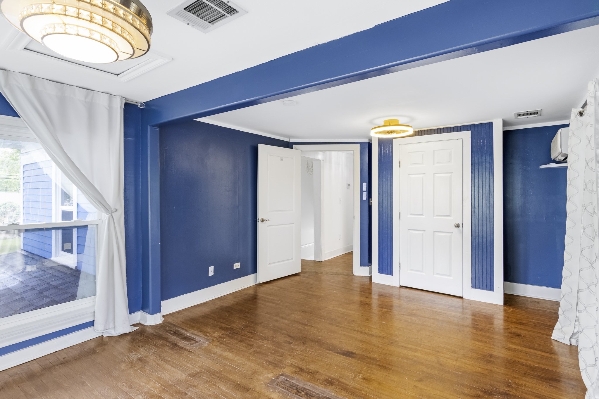 1200 4th Street Palacios, TX 77465 - Photo 27 of 44 a view of entryway with wooden floor