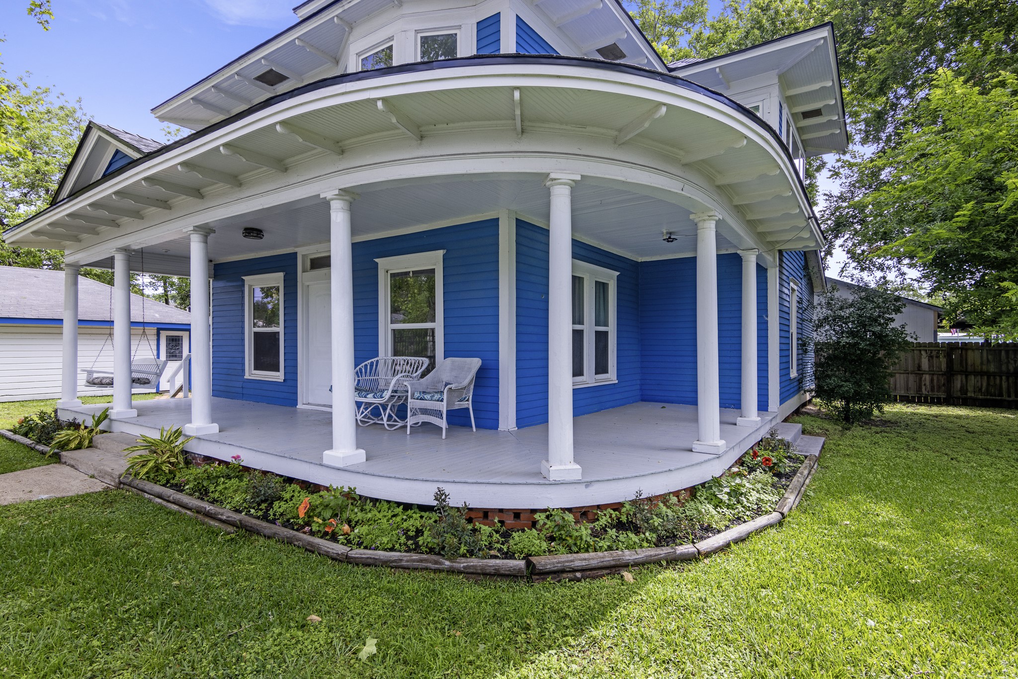 1200 4th Street Palacios, TX 77465 - Photo 5 of 44 a view of a house with outdoor kitchen