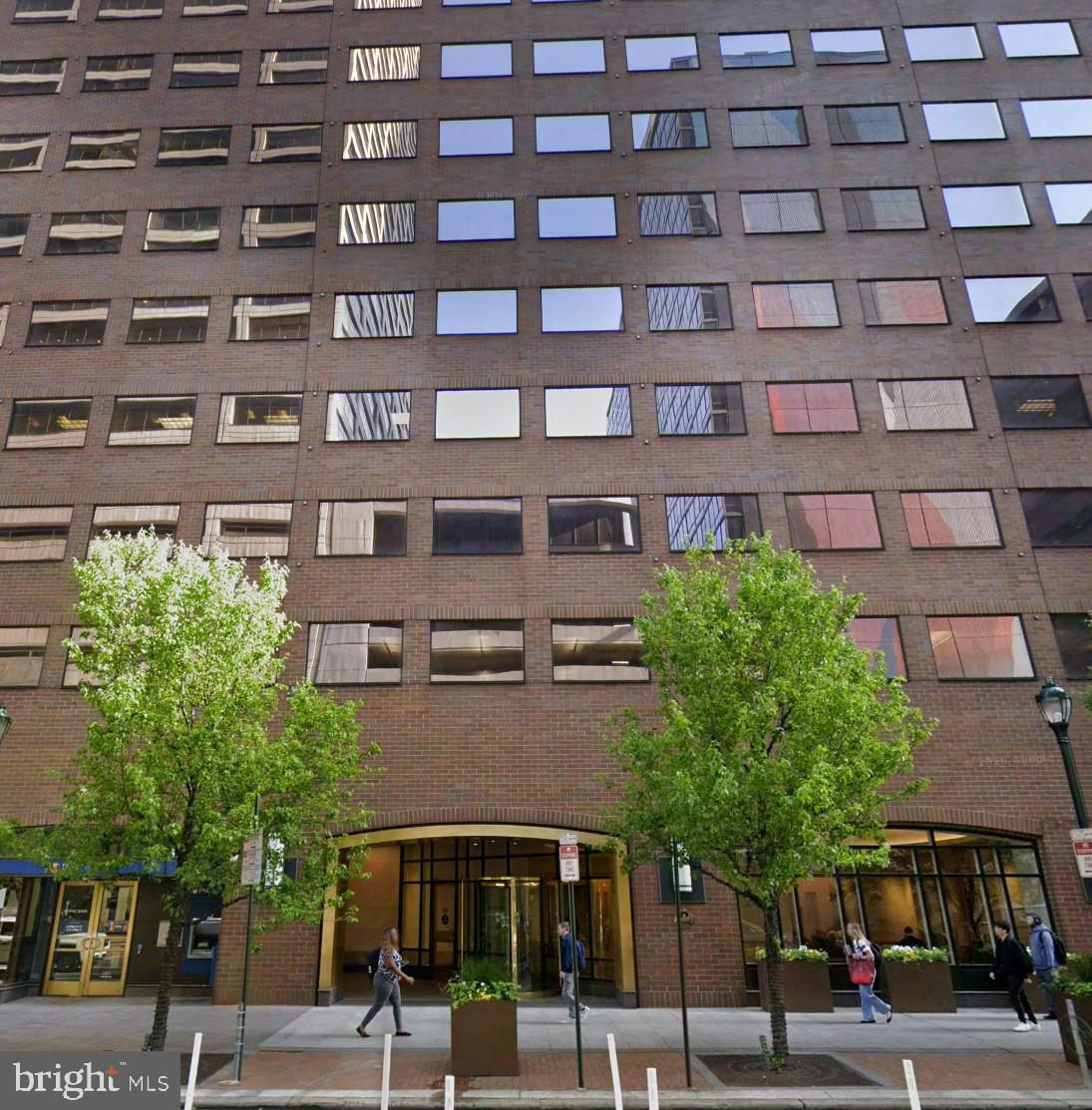 1801 Market Street, Unit 1817 Philadelphia, PA 19103 - Photo 67 of 77 a front view of a building with street view