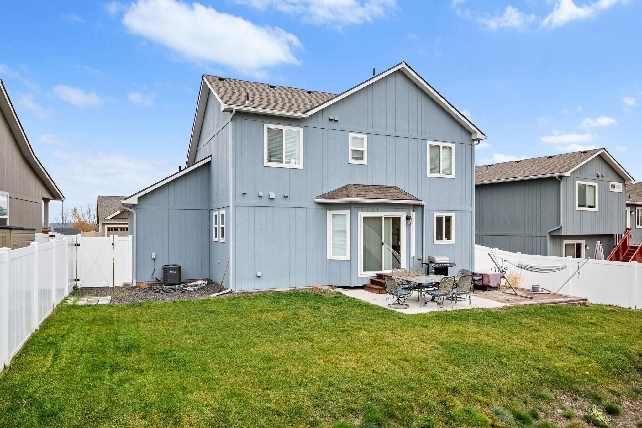 18224 Selkirk Estates Road Greenacres, WA 99016 - Photo 17 of 24