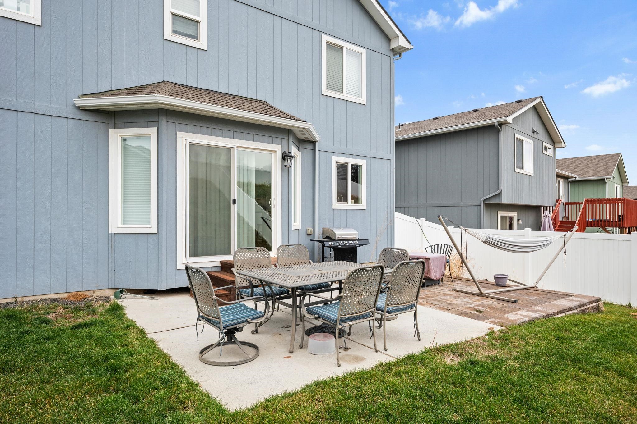 18224 Selkirk Estates Road Greenacres, WA 99016 - Photo 18 of 24