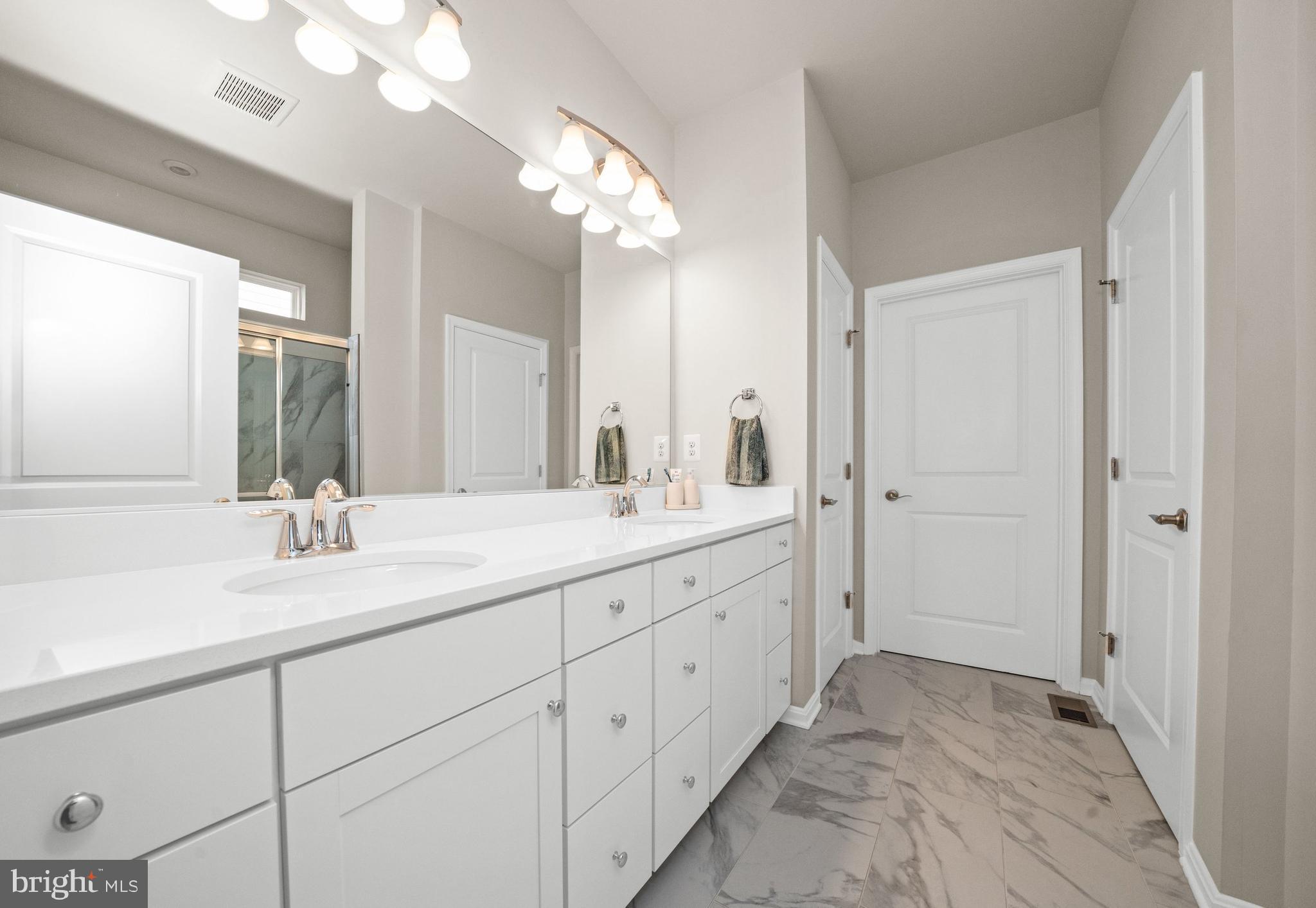 798 Honey Locust Road Middletown, DE 19709 - Photo 13 of 44 En-suite Bath