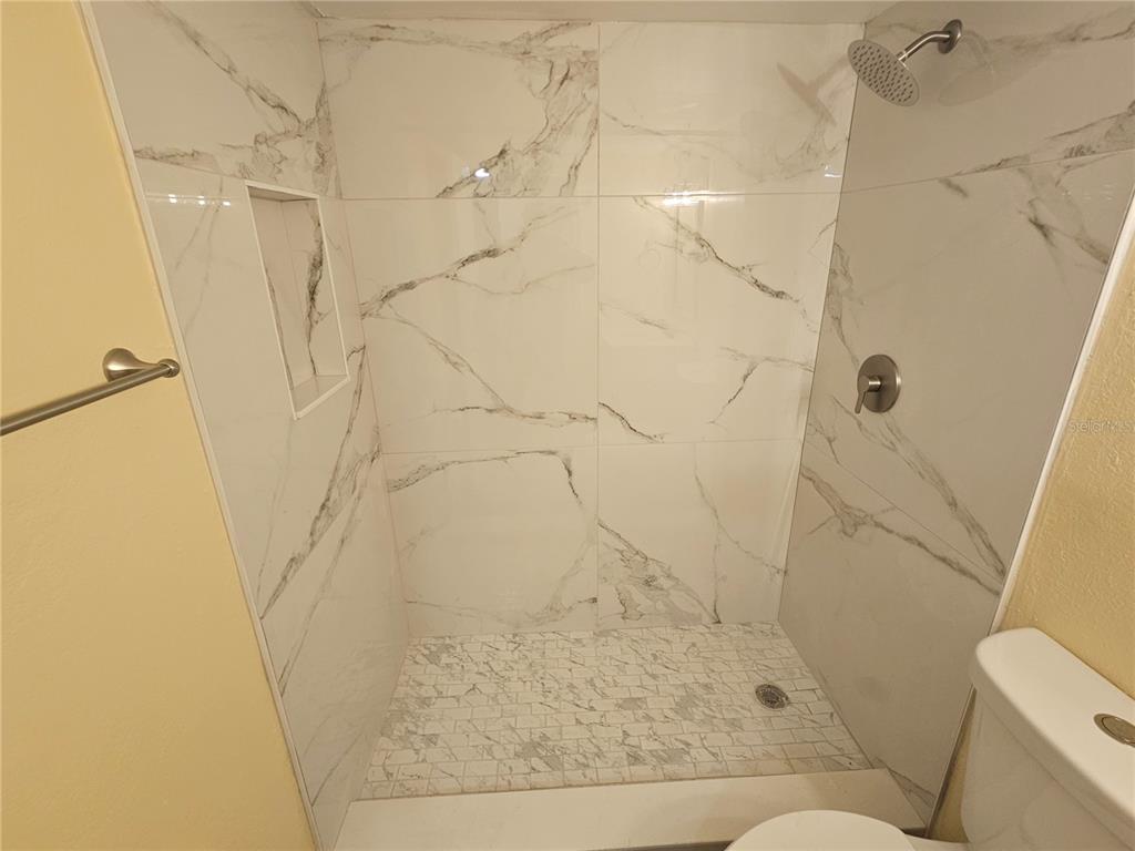 2045 Alpine Road, Unit 3 Clearwater, FL 33755 - Photo 17 of 18