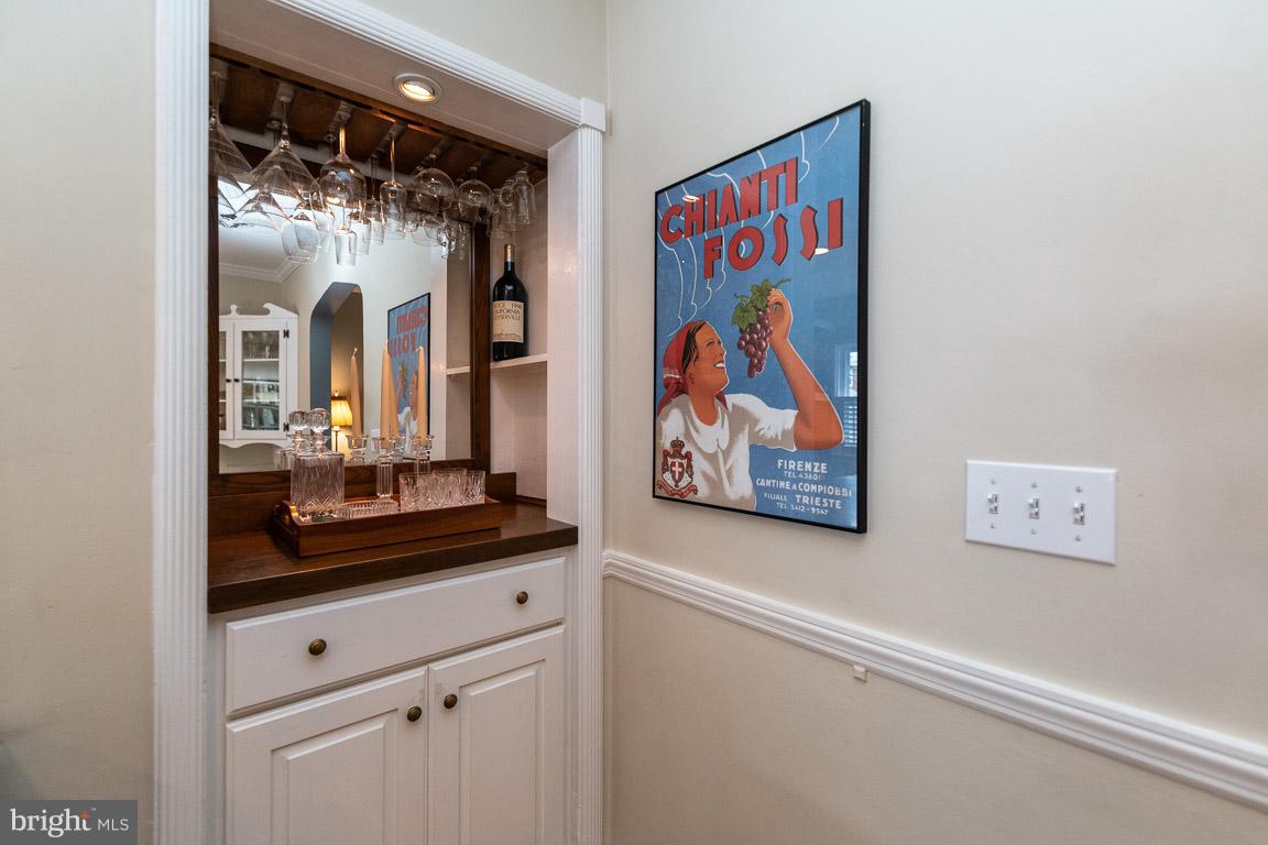 40 Dunkirk Road Baltimore, MD 21212 - Photo 8 of 30 Dining Room
