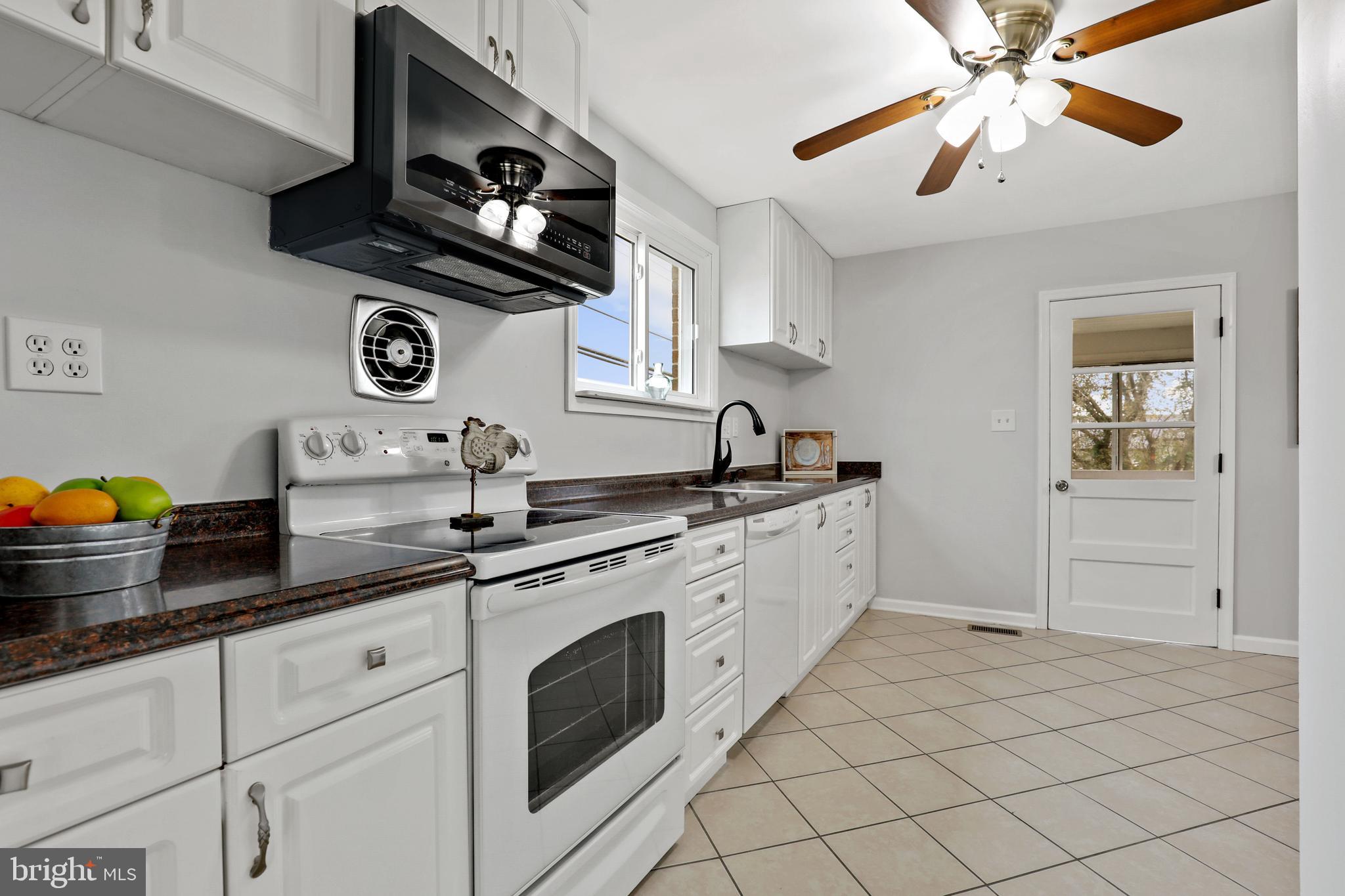8442 Church Road Pasadena, MD 21122 - Photo 11 of 44 Gallery Image 11